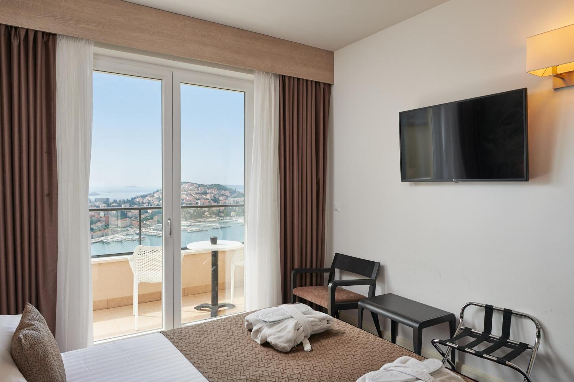 Hotel Adria Dubrovnik Bagian luar foto