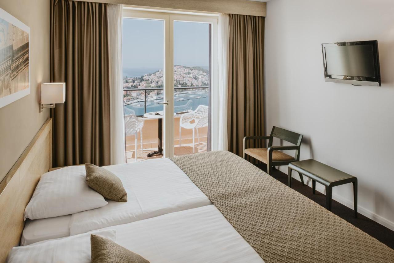 Hotel Adria Dubrovnik Bagian luar foto